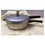 Presto fry master cooker