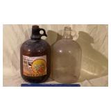 Dog N Suds Gallon Glass Jug, one clear glass