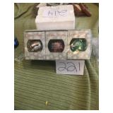 VINTAGE CHRISTMAS ORNAMENTS IN ORG BOX