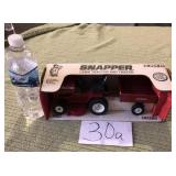 ERTL SNAPPER 1/2 SCALE LAWN MOER & TRAILER