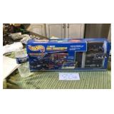NEW 1998 HOT WHEELS NASCAR RACE