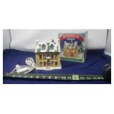 Dickensville Porcelain Lighted House