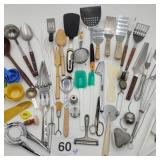 VARIETY OF COOKING UTENSILS