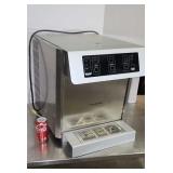 Elkay sparkling still water machine  3 months old