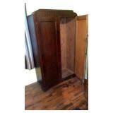 Vintage storage cabinet, needs latch for door