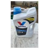 New 5 Qt Valvoline Oil 10W-30