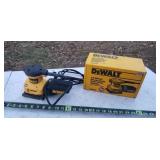 DeWalt Heavy Duty Grip Sander