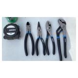 Hart tools- tape measure and pliers