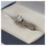 14K WHITE GOLD DIAMOND RING