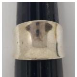 925 Sterling Silver Band Ring. Size 8.5