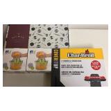 Assorted lot-char-broil cover, sili mitts, juicer