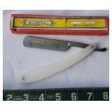 Mughal Pakistan Stright Razor