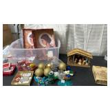 Tote full nativity scene, bulbs , Hsllmark