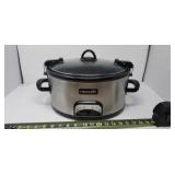 Crock-Pot with locking lid