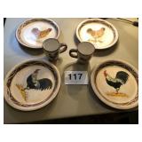 4 CHINA CHICKEN PLATES & 4 MUGS