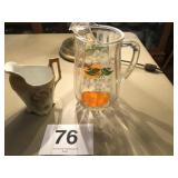 2 SMALL PITCHERS, 1 JUICE & 1 CREAM