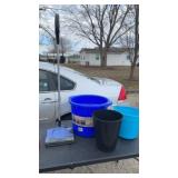 Shark Electric Vacuum, Tubs Waste Basket