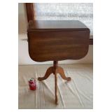 Solid Wood 3 Leg Table w Drop Leaves, 26 H ,