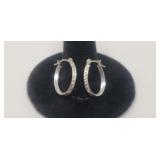 14.k White Gold Earring .87 Grams