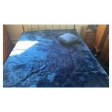 Blue Blanket w Pillow