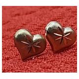14K Heart Earrings. 20g
