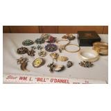 Brooches & Braclets