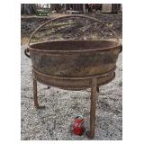 30 gallon cast iron kettle with stand one leg