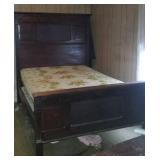 Antique Full Size Bed On Casters Box Springs &