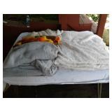 CHENILLE BEDSPREAD:AFGHANS