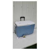 Rubbermaid cooler