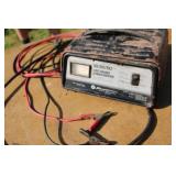 BATTERY CHARGER