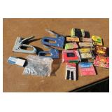 STAPLE GUNS & STAPLES