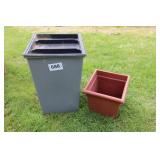 TRASH CAN & FLOWER PLANTER