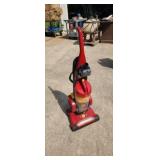 Hoover up right vacuum cleaner.