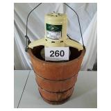 6QT ELECTRIC WHITE MOUNTAIN ICE CREAM FREEZER