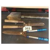PRUNERS AND SMALL SHOVEL