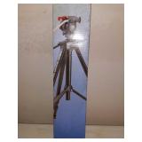 LIKE NEW:STRATOS 470 TRI-POD