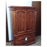 BURLINGTON SOLID OAK WARDROBE 60"X40"X19"