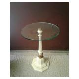 ACCENT TABLE 19"