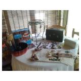 MENS WATCHES:BUNDT PAN:LUNCH PALE