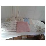 FULL SZ.ELEC. BLANKETS:TWIN-FULL BEDDING:TABLE