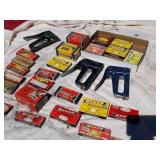 Staple guns and staples