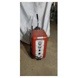 Solar 100 amp battery charger works.