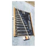 New 16 piece Boxed end  wrench set
