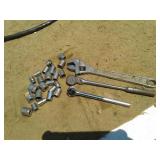 WRENCHES & SOCKETS:RATCHET