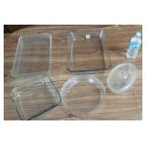 Glass bakeware including Anchor Hocking