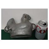 Past aluminum chicken mold