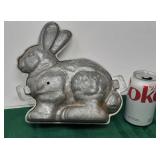 Castle aluminum bunny mold