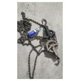 Chain hoist 1 ton.
