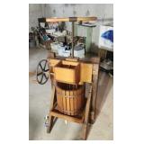 Very nice Cider press.
